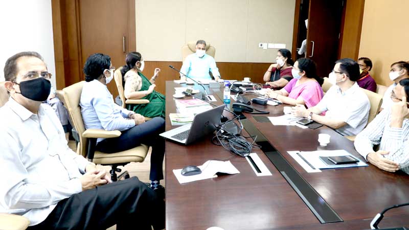 बच्चों को गुणवत्तापूर्ण स्कूली शिक्षा देने संकल्पित हों शिक्षक - राज्य मंत्री श्री परमार प्री-प्रायमरी कक्षाओं के संचालन पर जोर 4 200720s69