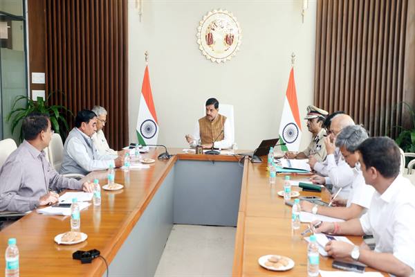 PM Shri Air Ambulance Service is effective in providing emergency medical care : Chief Minister Dr. Yadav
