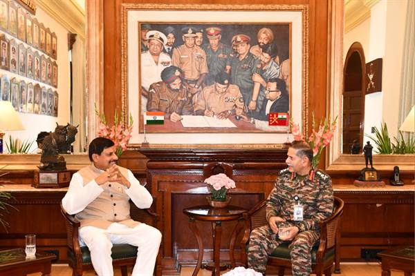 CM Dr. Yadav pay a courtesy visit to Army Chief General Upendra Dwivedi