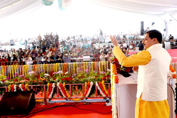 CM Dr. Yadav for campaign to conserve ponds, water resources