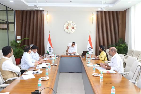Complete Metro Rail Projects with Quality and within Deadlines: CM Dr. Yadav