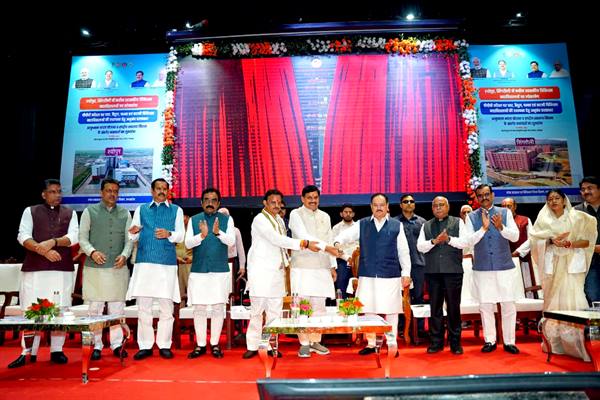 MP Emerging as a Leader in Healthcare & Innovation: UHM Shri Nadda