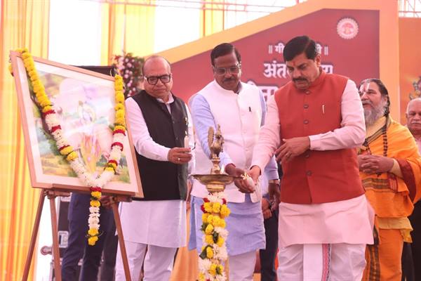 Shri Krishnam Vande Jagadgurum: CM Dr. Yadav