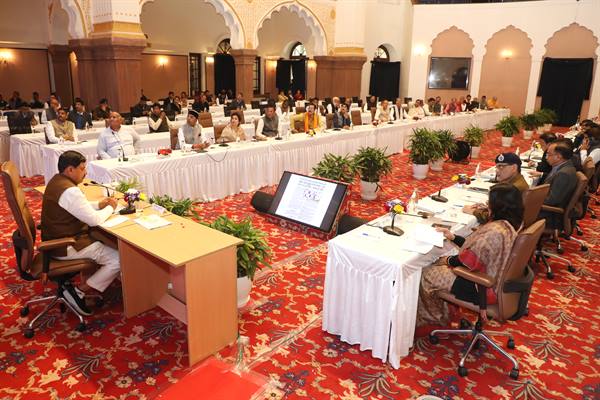 Information about development works should be in the cognizance of public representatives: Chief Minister Dr. Yadav