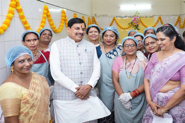 The Unmatched Taste of Lijjat Products Is the Result of the Hard Work of Women: CM Dr. Yadav