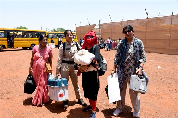 Polling teams leave for polling stations