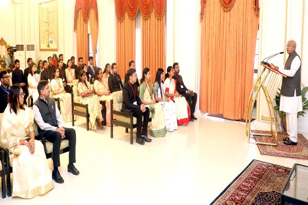 Public service is an opportunity to serve the underprivileged: Governor Shri Patel
