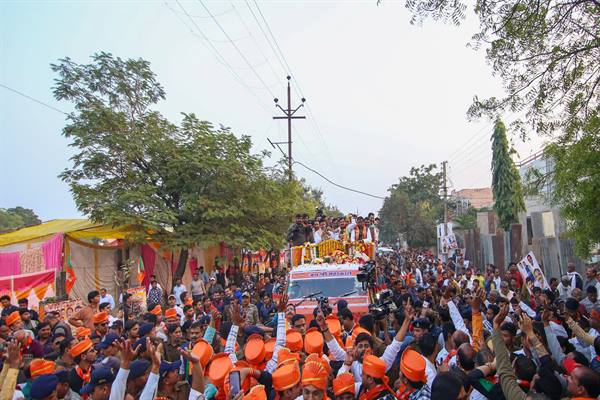 मुख्यमंत्री डॉ. मोहन यादव की स्वागत यात्रा में उज्जैन में उमड़ा जनसैलाब