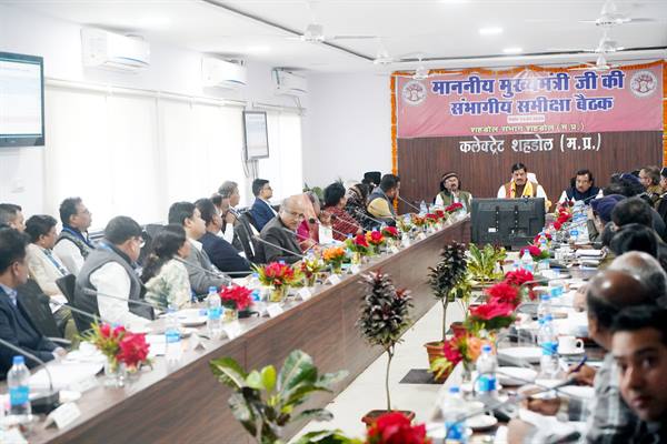 निर्माण कार्यों में उच्च गुणवत्ता सुनिश्चित कराएं : मुख्यमंत्री डॉ. यादव