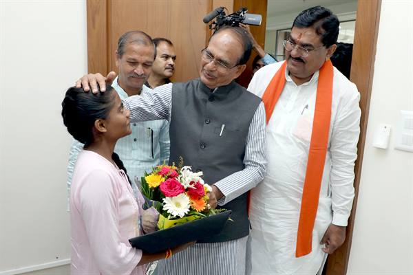 मामा जी, मेरा, डॉक्टर बनने का सपना आपने पूरा किया
