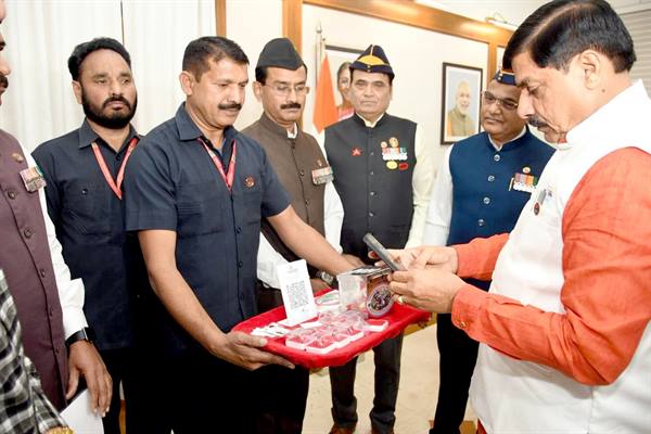 CM Dr. Yadav extends greetings on Armed Forces Flag Day