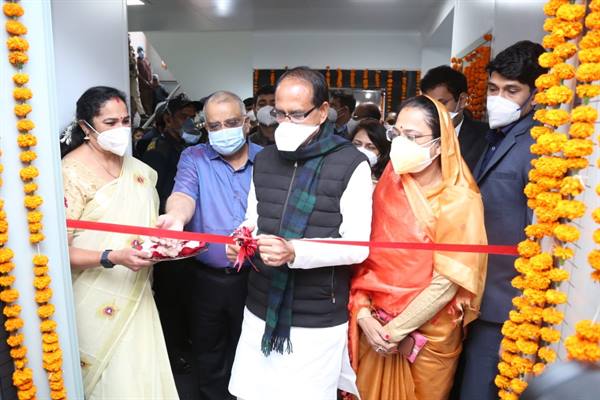 MP CM : प्रदेश के दूरस्थ क्षेत्रों तक स्वास्थ्य सुविधाओं के प्रसार के लिए चिकित्सा संस्थान आगे आये
