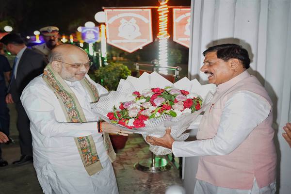 मुख्यमंत्री डॉ. यादव ने केंद्रीय गृह मंत्री श्री शाह का नीमच में किया स्वागत
