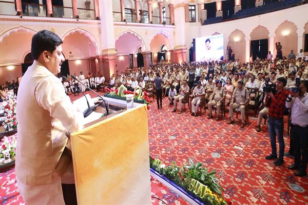 Dial-112 Service Pledges Swift Response and Assistance: CM Dr. Yadav