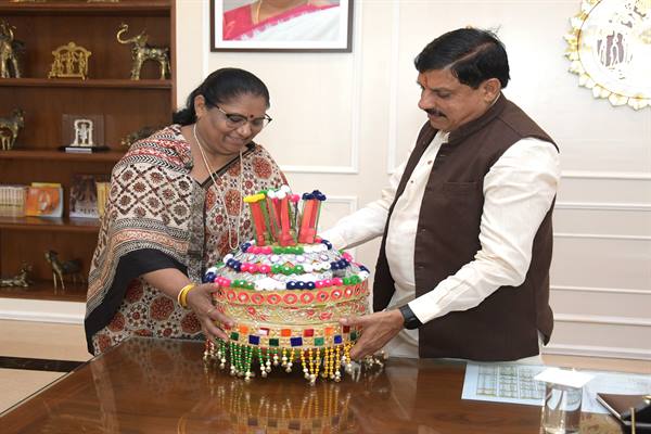 The love of the sisters of Jhabua is my most valuable wealth: CM Dr. Yadav