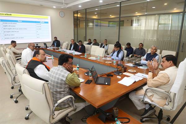 Ensure better management in hostels: Chief Minister Dr. Yadav