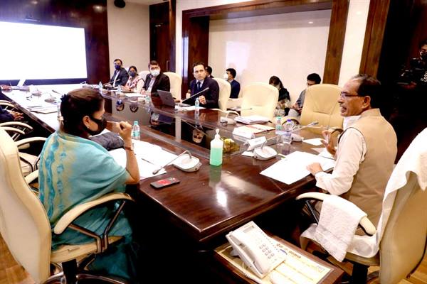 MP News : युवाओं को प्रशिक्षण देकर प्लेसमेंट और रोजगार से जोड़ें: मुख्यमंत्री चौहान 2 TN5 Bhopal060122095048