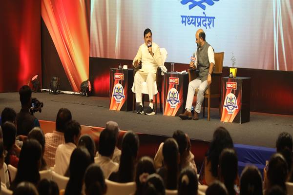 अध्ययन के लिए आयु की सीमा जरूरी नहीं - मुख्यमंत्री डॉ. यादव