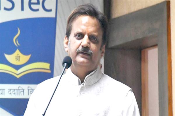मानव संसाधन का समुचित उपयोग भारत को विश्व की सबसे बड़ी अर्थव्यवस्था बनाएगा - उप मुख्यमंत्री श्री शुक्ल