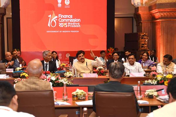 Increase States’ share in central taxes to strengthen their economy: Chief Minister Dr. Yadav