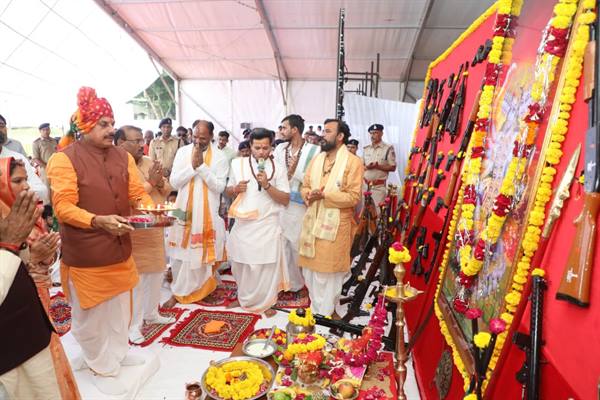 Ritual Worship of Weapons Should Be Widely Observed Along with Ravan Dahan: Chief Minister Dr. Yadav