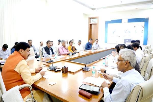 Innovate to Improve Work Methodology : CM Dr. Yadav