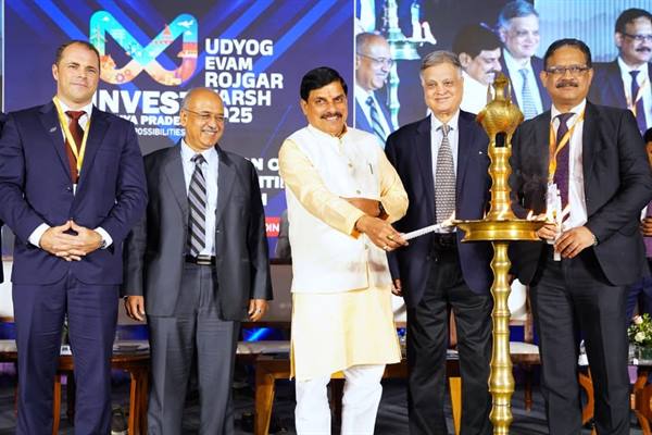 Maharashtra and Madhya Pradesh are Partner States in Progress : CM Dr. Yadav