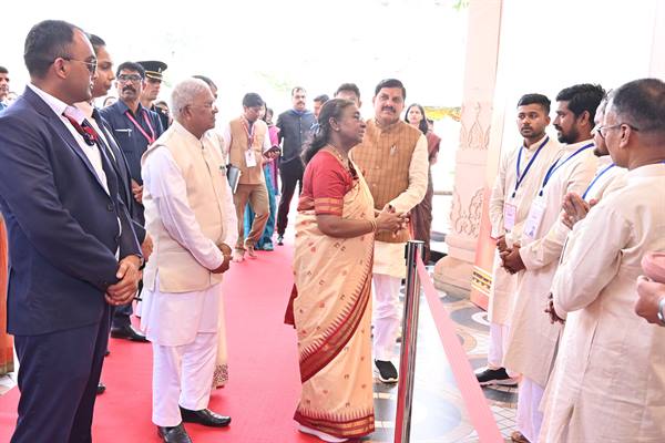 Sculptures made by the sculptors are exquisite: President Smt. Murmu