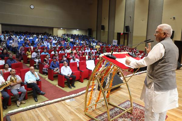 State Foundation Day Marks a Pledge to Uphold Our Identity and Dignity: Governor Shri Patel