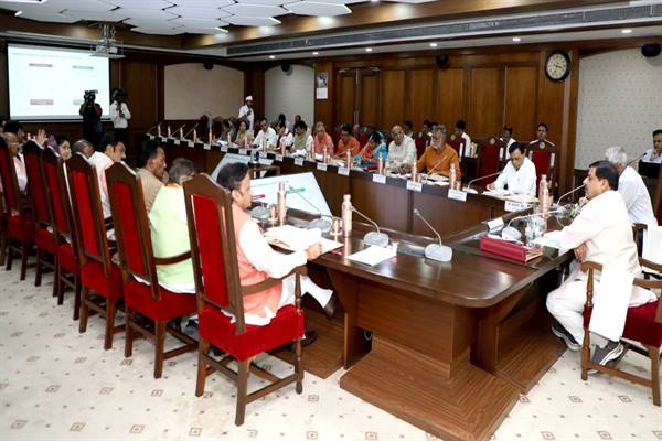Decision to increase dearness allowance and dearness relief payable to government servants and pensioners/family pensioners of the state government