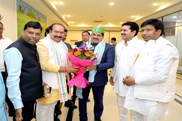 Public representatives congratulate CM Dr. Yadav on getting contract under river linking project