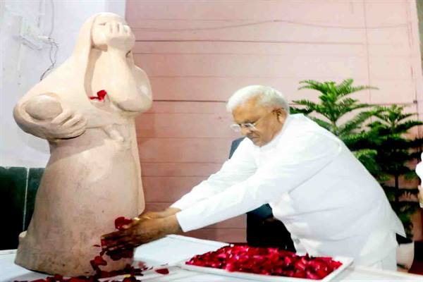 राज्यपाल श्री पटेल भोपाल गैस त्रासदी श्रद्धांजलि सभा में हुए शामिल