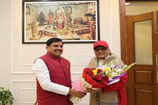 मुख्यमंत्री डॉ. यादव से अभिनेता श्री अन्नू कपूर ने भेंट की