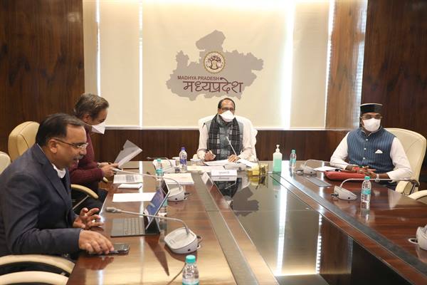 MP corona news : अस्पताल में नहीं कोविड केयर सेंटरों में भर्ती करें मरीजों को MP corona news : अस्पताल में नहीं कोविड केयर सेंटरों में भर्ती करें मरीजों को