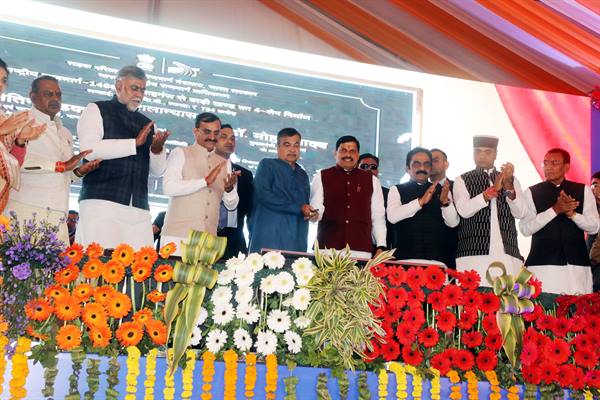 राजमार्ग परियोजनाएं बनाएंगी मध्यप्रदेश को इंडस्ट्रियल और एग्रीकल्चर हब - केंद्रीय मंत्री श्री गडकरी