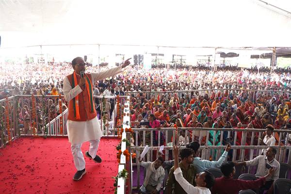 मुख्यमंत्री ने बनखेड़ी में 2631 करोड़ 74 लाख लागत की दूधी सिंचाई परियोजना का किया भूमि-पूजन