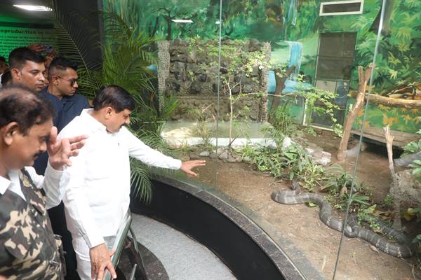 CM Dr. Yadav gifts a male King Cobra to Indore’s Kamla Nehru Zoological Museum