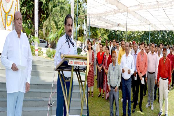 मुख्य सचिव ने राष्ट्रीय एकता दिवस पर शपथ दिलायी