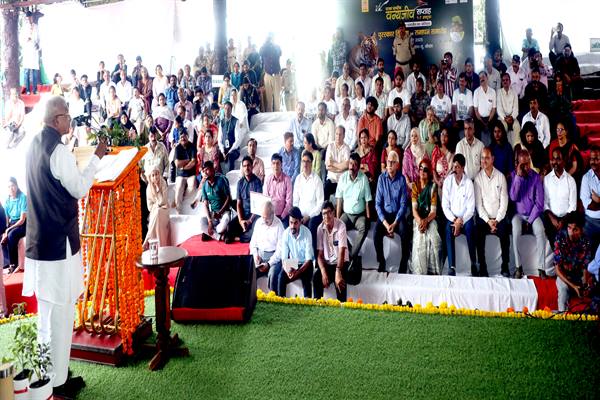 Plant Saplings Wherever Suitable Place is Found : Governor Shri Patel