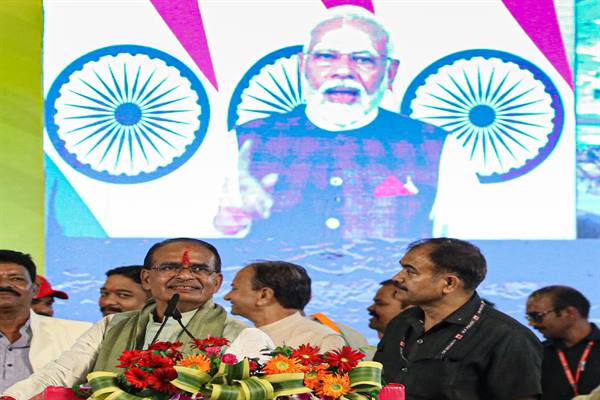 चंद्रमा पर चंद्रयान -3 की सफल लैंडिंग भारत की अद्भुत सफलता है: मुख्यमंत्री श्री चौहान