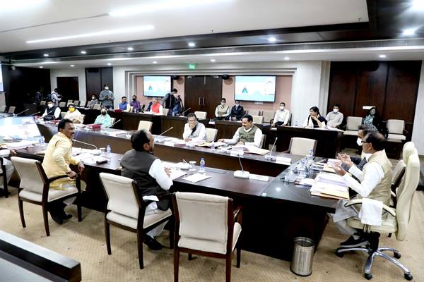 MP Cabinet Meeting News : मुख्यमंत्री की अध्यक्षता में मंत्रि-परिषद की बैठक सम्पन्न, यह निर्णय लिए गए