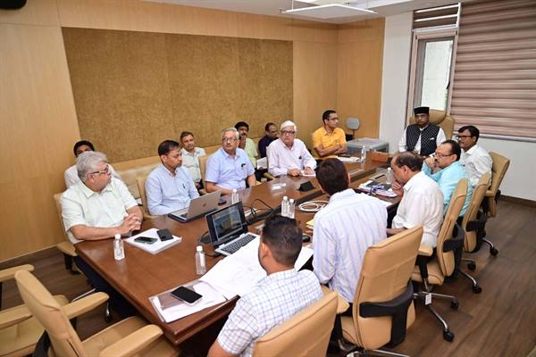 जीएमसी रोबोट से होगा घुटना एवं कूल्हे का प्रत्यारोपण