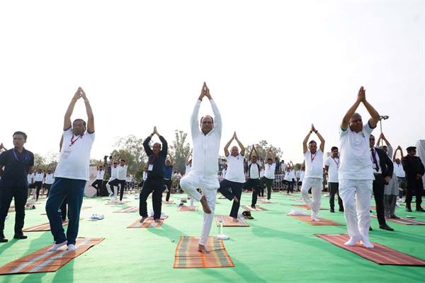 योग आज वैश्विक पर्व बन गया है: उपराष्ट्रपति श्री जगदीप धनखड़