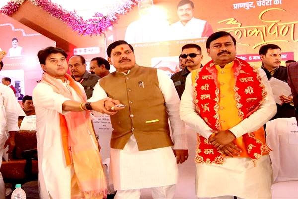 प्राचीन नगरी चंदेरी के कण-कण में व्याप्त है भारत की संस्कृति - मुख्यमंत्री डॉ. यादव