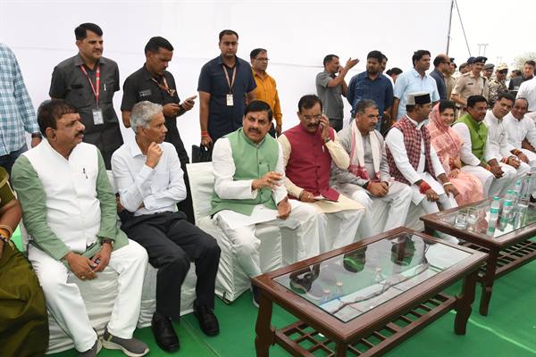 प्रधानमंत्री श्री मोदी के भोपाल आगमन के लिए जारी तैयारियों का मुख्यमंत्री डॉ. यादव ने किया निरीक्षण