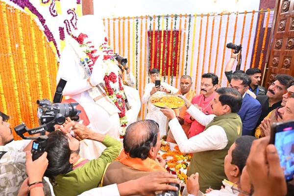 India’s Glorious Tradition of Sages Dates Back to Ancient Times, It Is My Privilege to Have Met Dadda Ji: CM Dr. Yadav