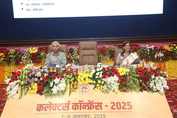 Effective Implementation of Infrastructure and Beneficiary-Oriented Schemes Key to Rural Development : Chief Secretary Shri Anurag Jain