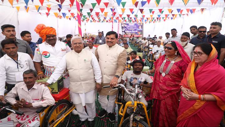 राज्यपाल श्री पटेल और मुख्यमंत्री डॉ. यादव 334 करोड़ रुपए से अधिक लागत के विकास कार्यों की दी गई सौगातें