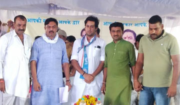 नगरीय विकास एवं आवास मंत्री श्री जयवर्द्धन सिंह आगर-मालवा जिले के नलखेड़ा में “आप की सरकार आपके द्वार” कार्यक्रम में शामिल हुए।