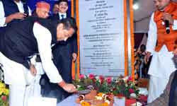 मुख्यमंत्री श्री कमलनाथ ने नई दिल्ली में नवीन मध्यप्रदेश भवन की आधारशिला रखी।